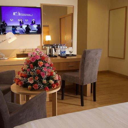 Yober Hotel Addis Ababa Dış mekan fotoğraf